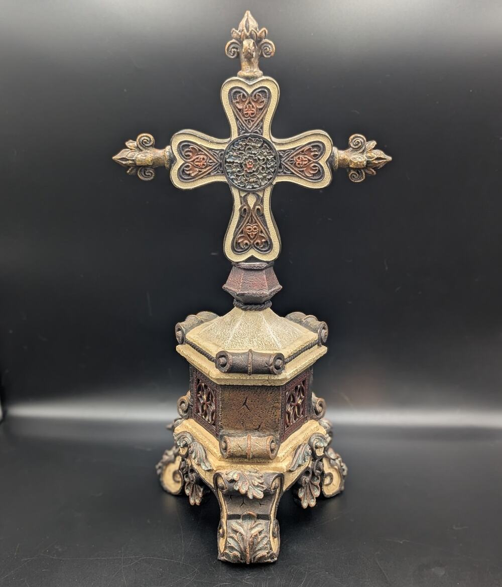 Bombay Company 2002 Gothic Cross Sculpture 16" Ornate Medieval Decor 6.6lb